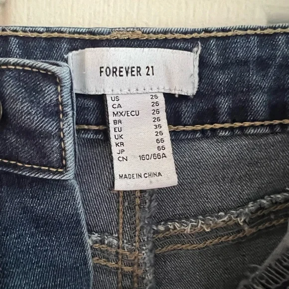 Forever 21 Denim Women's Shorts Size 26 - Picture 3 of 4